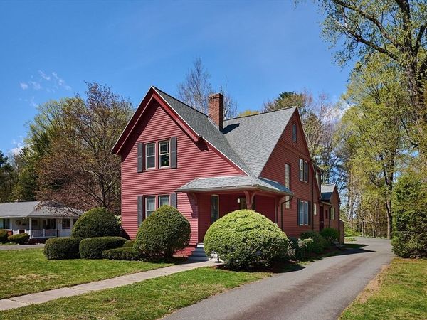 11 Glendale St, Easthampton, MA 01027