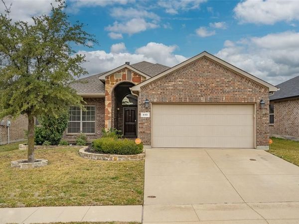 649 Cattlemans Way , Fort Worth, TX 76131