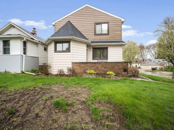 2201 74th STREET, West Allis, WI 53219