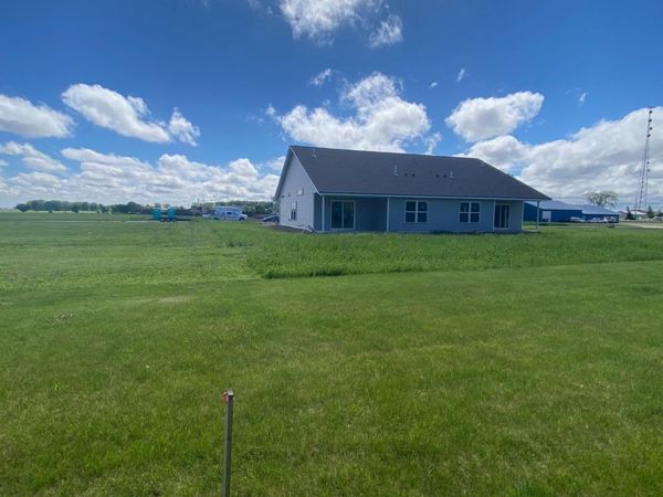 665 3rd Street E, Gaylord, MN 55334