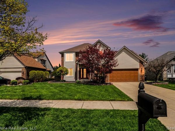 12887 Beechnut Drive, Sterling Heights, MI 48313