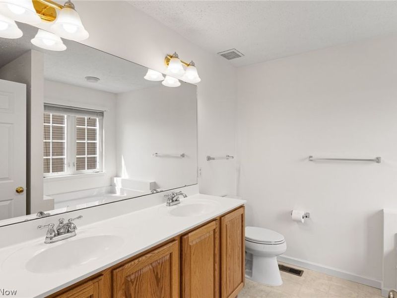 4558 Hearthstone Way , Medina, OH 44256 Photo 23