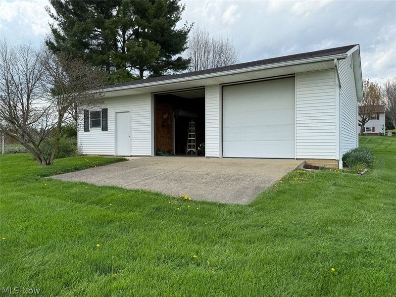 2401 Terrain Street , Magnolia, OH 44643 Photo 11