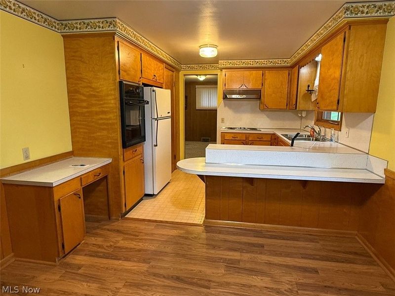 2401 Terrain Street , Magnolia, OH 44643 Photo 5