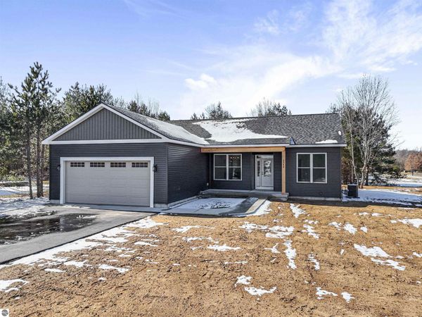 2948 Michele Marie, Grawn, MI 49637