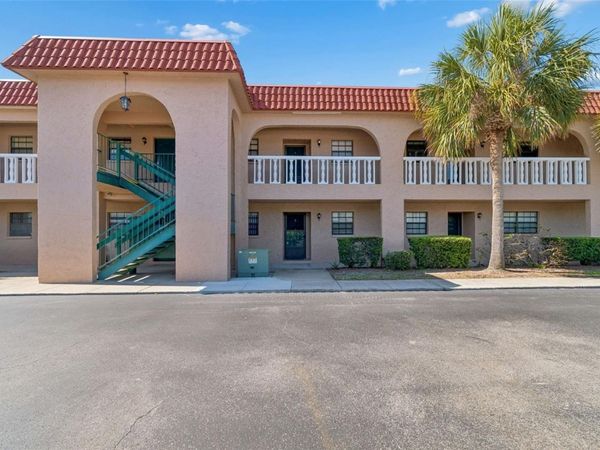 1750 BELLEAIR FOREST DRIVE , Unit A5, BELLEAIR, FL 33756