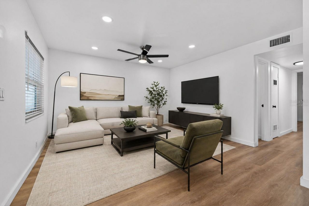4413 W Rogers Avenue, Tampa, FL 33611 Photo