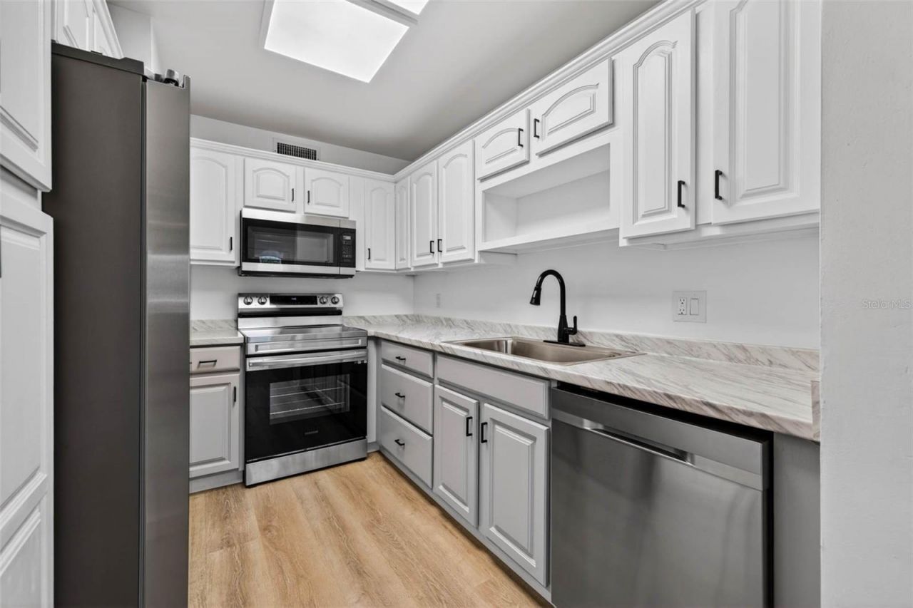 4413 W Rogers Avenue, Tampa, FL 33611 Photo