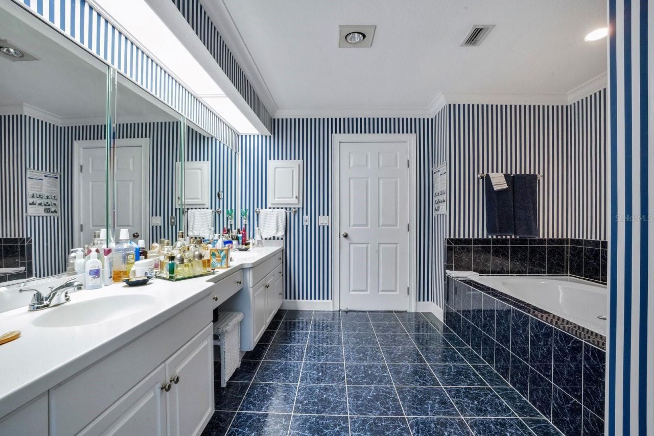 1451 Hollingsworth Oaks Drive, Lakeland, FL 33803 Photo
