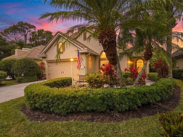7822 TROON COURT, LAKEWOOD RANCH, FL 34202