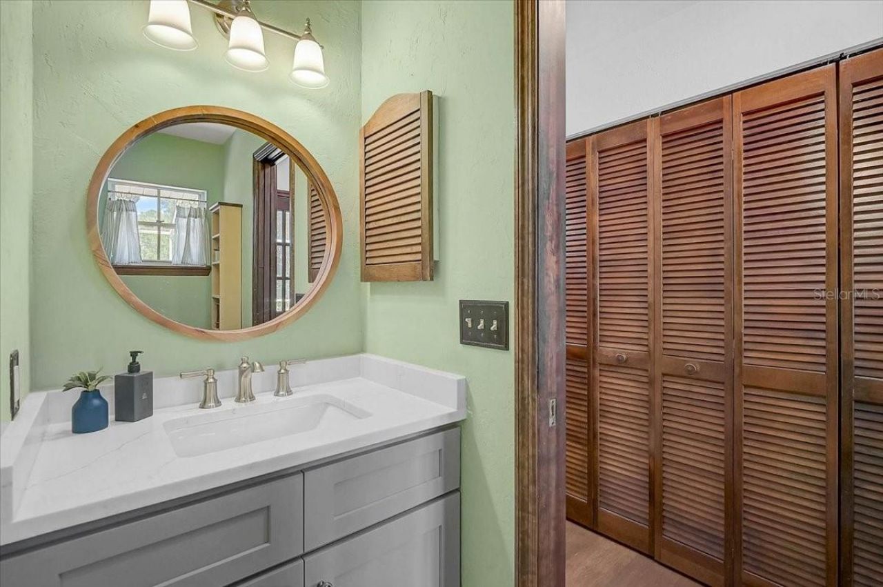 3328 Tobero Lane, Sarasota, FL 34235 Photo