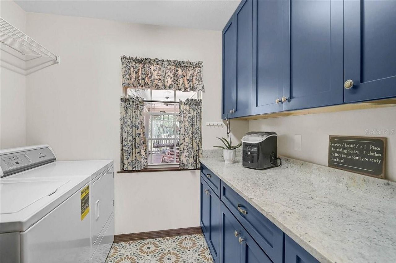 3328 Tobero Lane, Sarasota, FL 34235 Photo