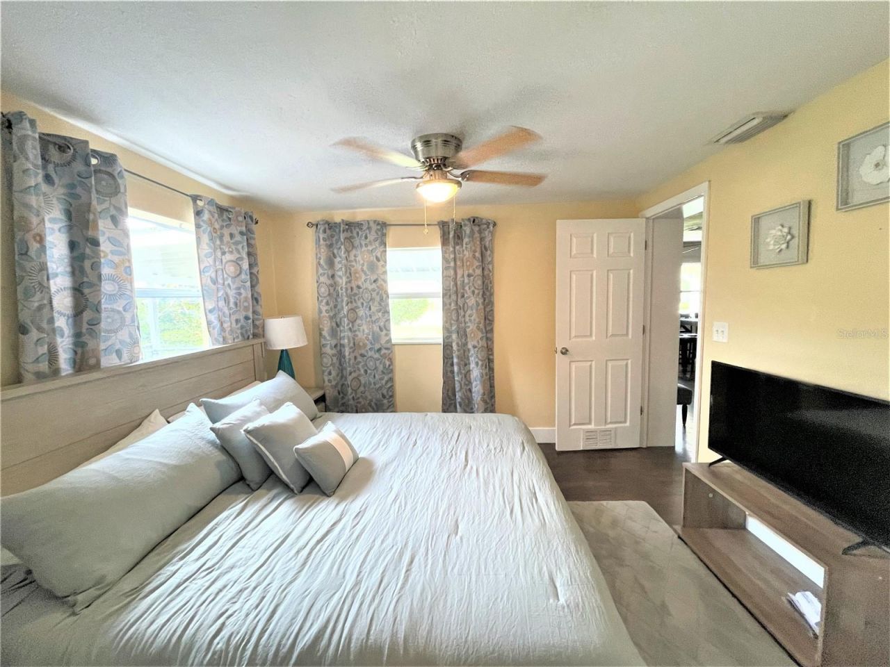 5106 104th Street N, Saint Petersburg, FL 33708 Photo