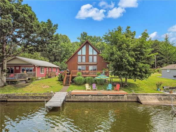 36 Tenbrouck Court , Newburgh, NY 12550