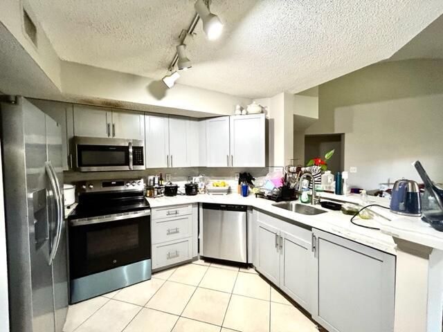 741 N Pine Island Road, Unit 303, Plantation, FL 33324 Photo