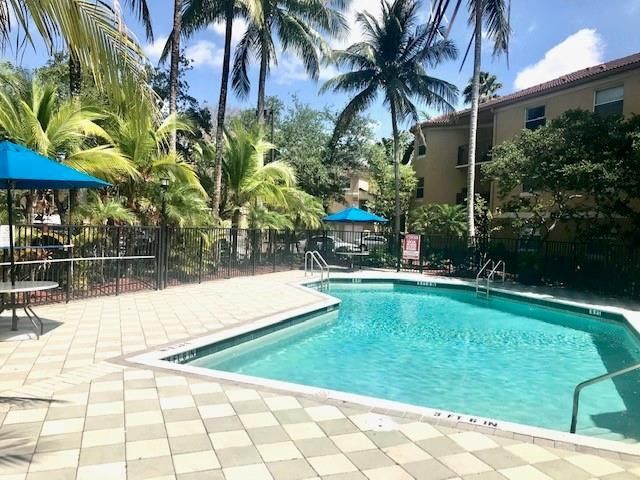 741 N Pine Island Road, Unit 303, Plantation, FL 33324 Photo