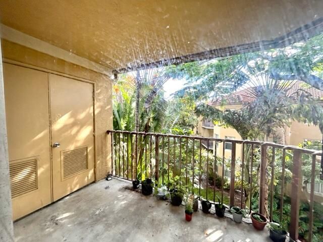 741 N Pine Island Road, Unit 303, Plantation, FL 33324 Photo