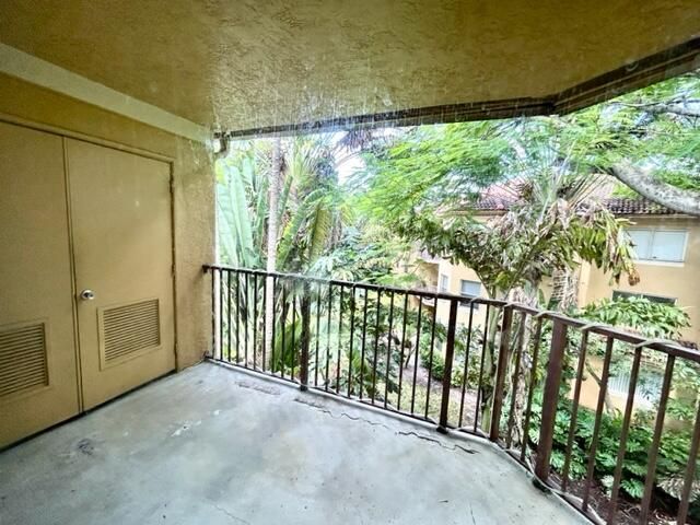 741 N Pine Island Road, Unit 303, Plantation, FL 33324 Photo