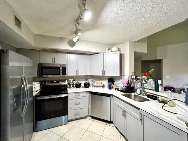 741 N Pine Island Road, Unit 303, Plantation, FL 33324 Photo