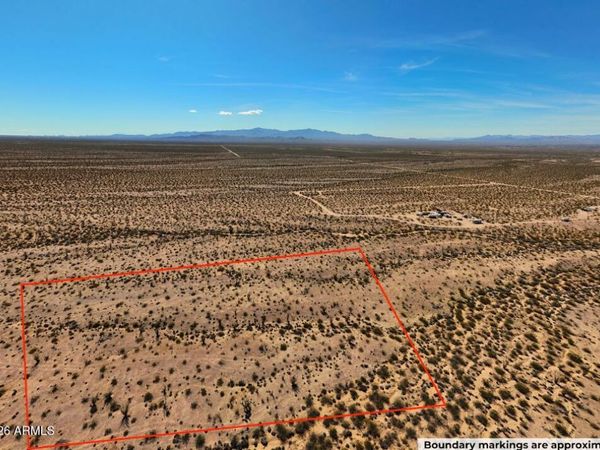 TBD S ALI CHUCK RD 5 ACRES, Unit 39, Yucca, AZ 86438
