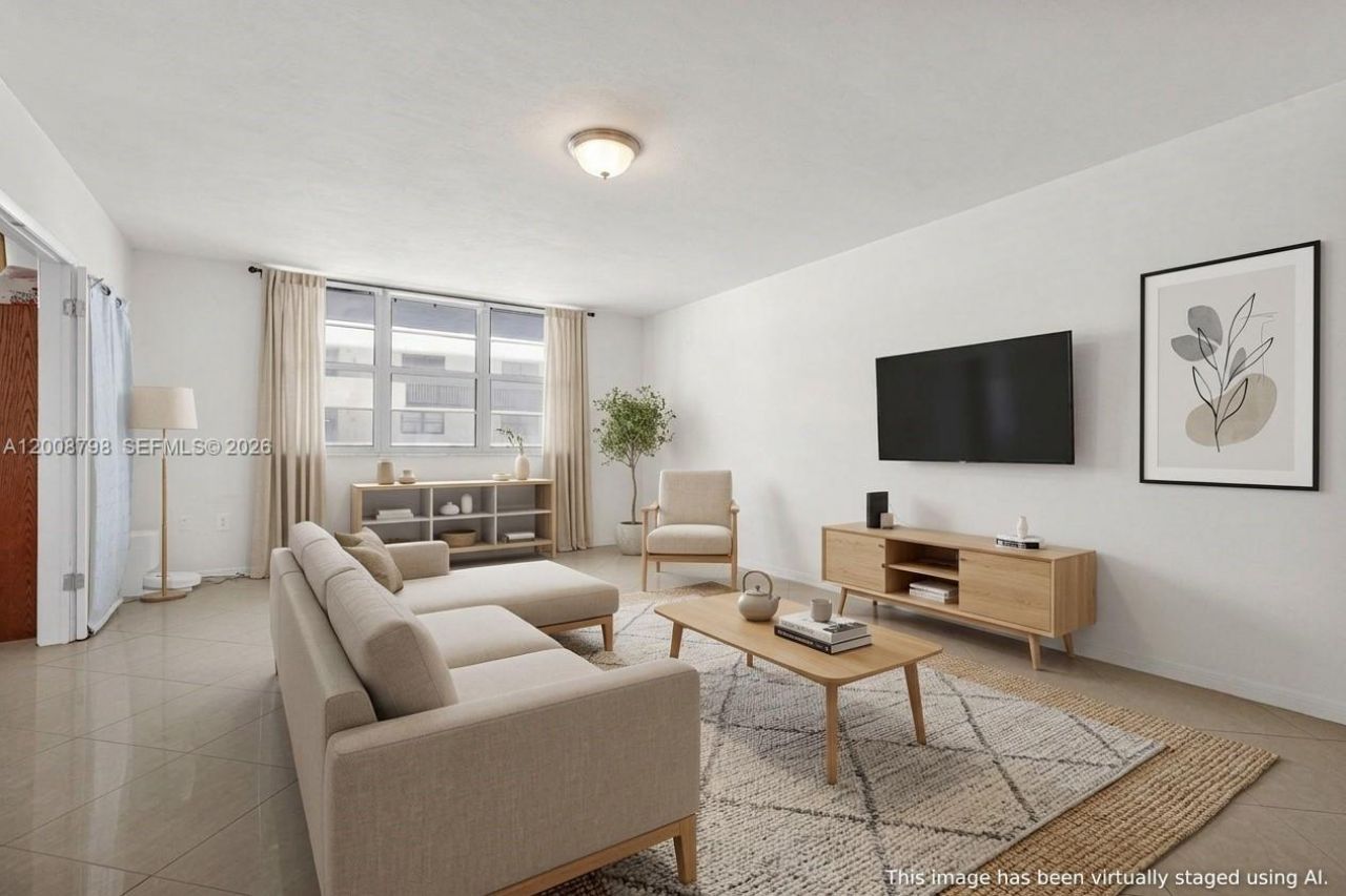 5825 Collins Ave , Unit 2E, Miami Beach, FL 33140 Photo