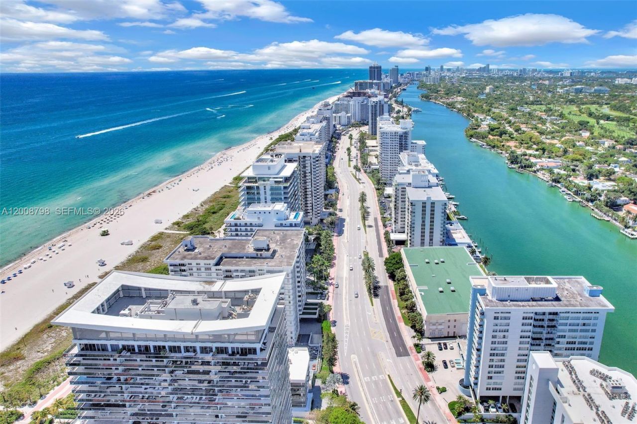 5825 Collins Ave , Unit 2E, Miami Beach, FL 33140 Photo