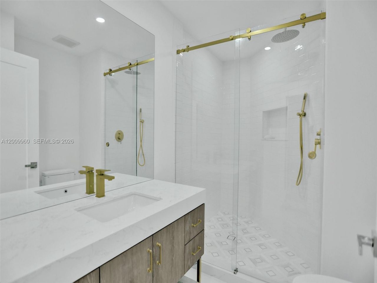 3900 Island Blvd, Unit B408, Aventura, FL 33160 Photo
