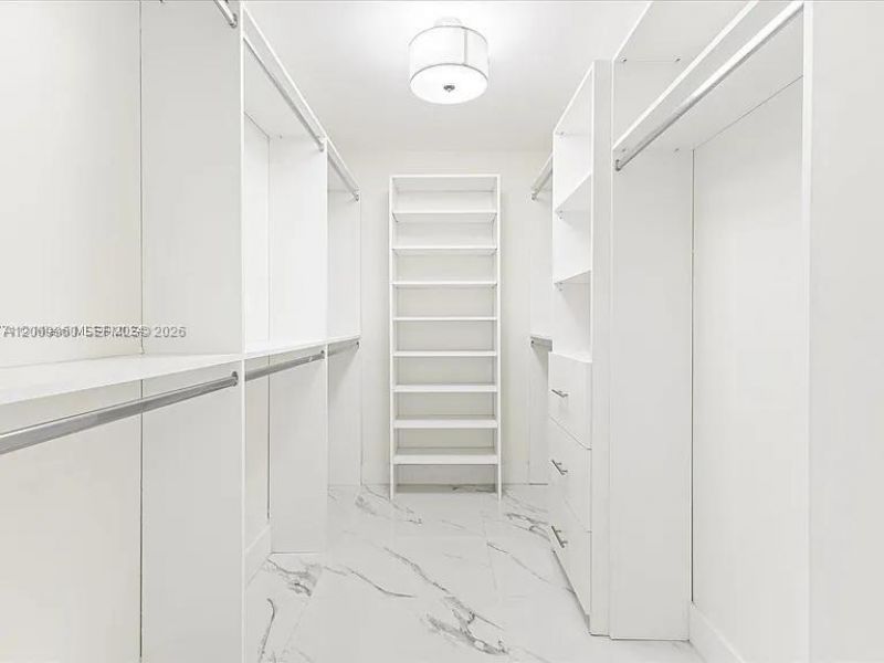 3900 Island Blvd, Unit B408, Aventura, FL 33160 Photo