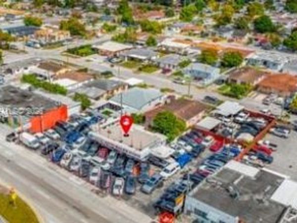 4245 E 8th Ave , Hialeah, FL 33013