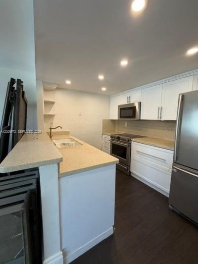 4590 SW 68th Ct Cir, Unit 8, Miami, FL 33155 Photo