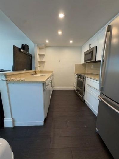 4590 SW 68th Ct Cir, Unit 8, Miami, FL 33155 Photo