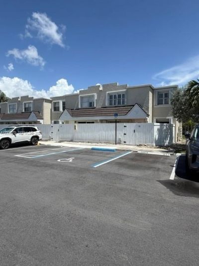 4590 SW 68th Ct Cir, Unit 8, Miami, FL 33155 Photo