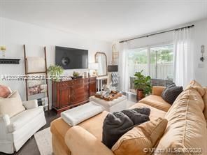 4590 SW 68th Ct Cir , Unit 8, Miami, FL 33155 Photo