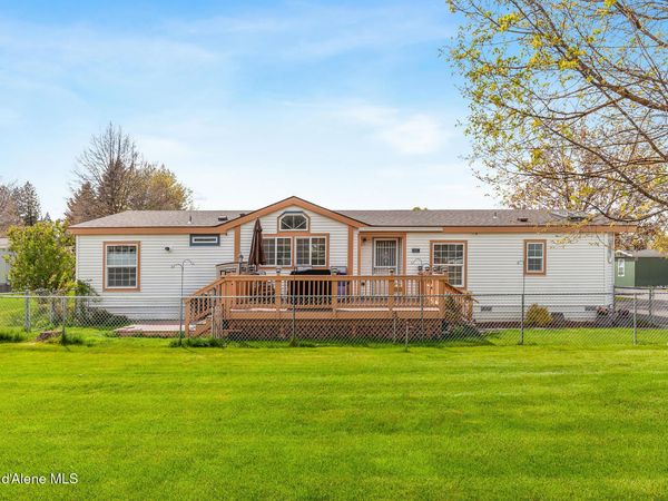 2204 W Pellinore Way , Post Falls, ID 83854