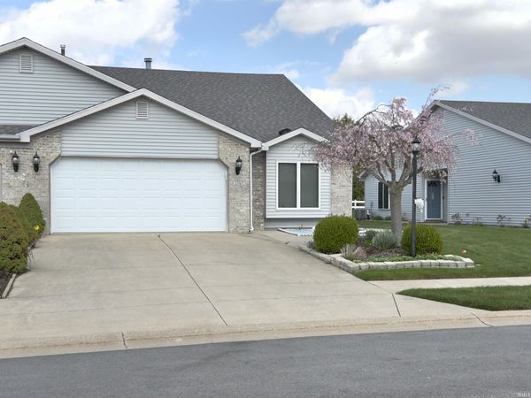 1767 E Inverness Circle, Columbia City, IN 46725