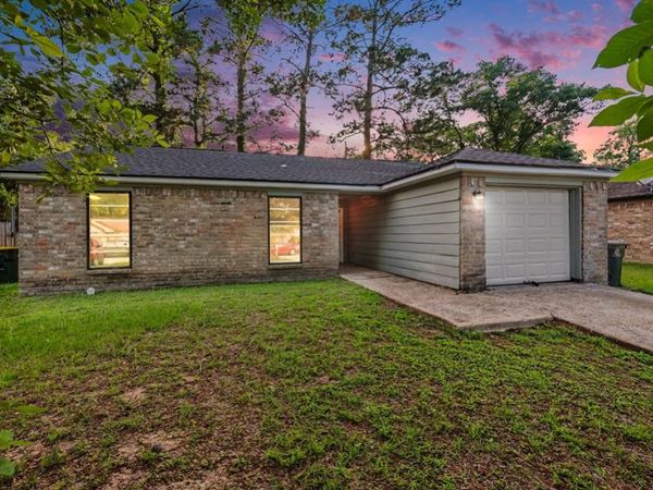 1321 N 7th Street, Conroe, TX 77301