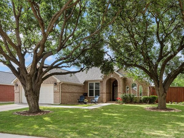 1409 Old Oak Trail , Flower Mound, TX 75028