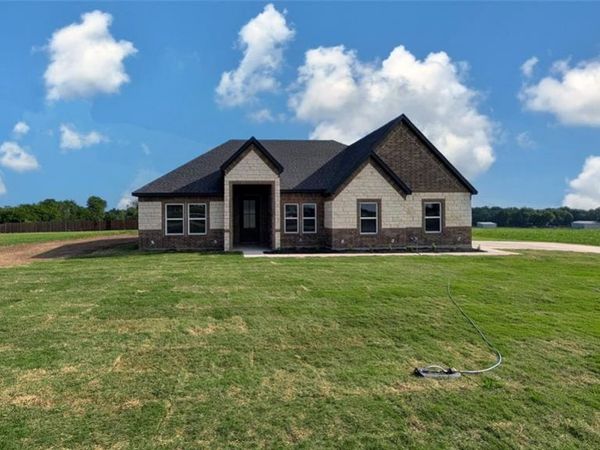 3297 Escobar Circle, Greenville, TX 75401