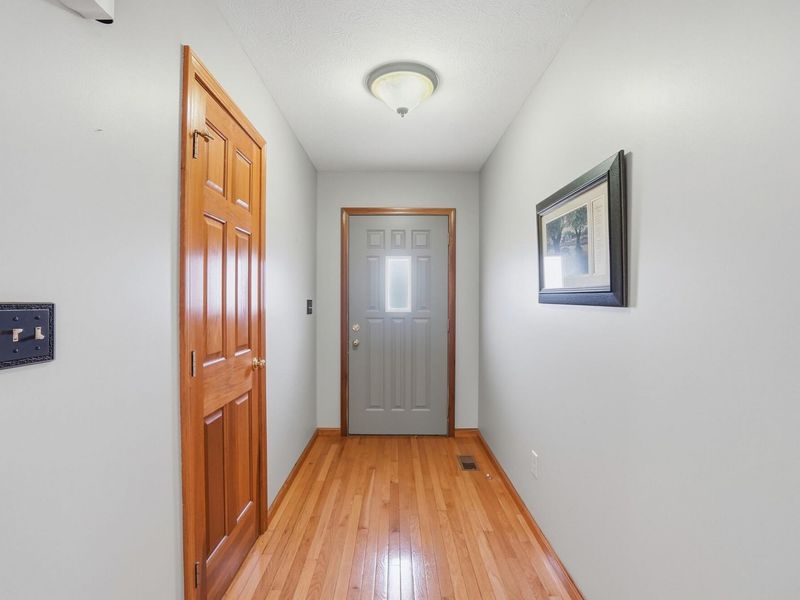 1269 Stephenson Drive, Troy, OH 45373 Photo 4