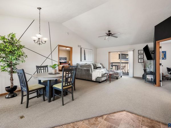 9268 W Norma Trl, Unit 6, Sioux Falls, SD 57106