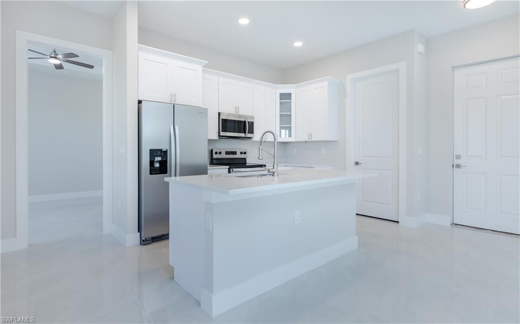 423 Yolanda St , Lehigh Acres, FL 33972 Photo