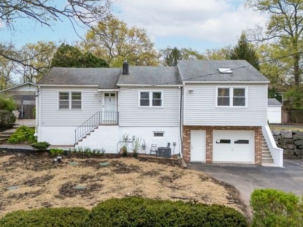 54 Reidy Pl, West Milford, NJ 07421