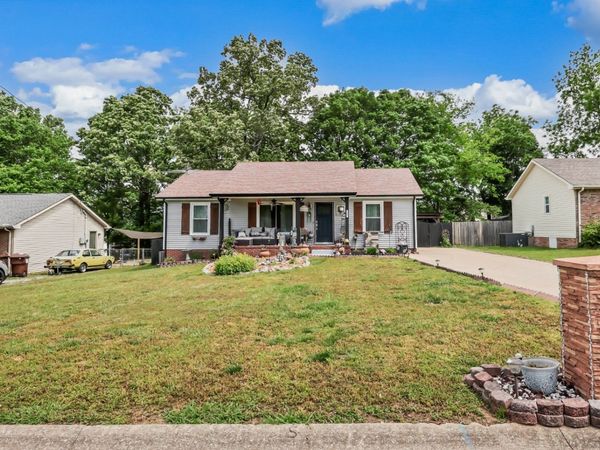 349 Erie Dr, Clarksville, TN 37040