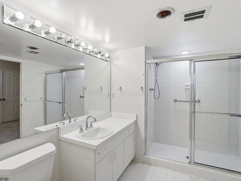 2444 Madison Road, Unit 408, Cincinnati, OH 45208 Photo 25