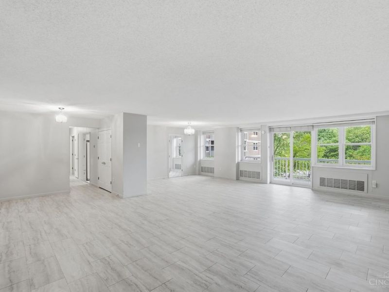 2444 Madison Road, Unit 408, Cincinnati, OH 45208 Photo 8