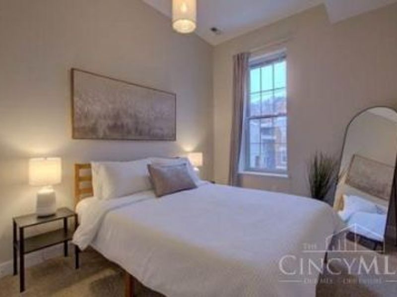 521 Liberty Hill, Cincinnati, OH 45202 Photo 9