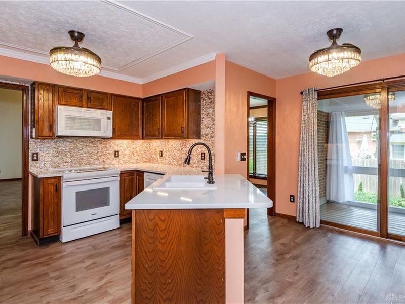 587 Cottingwood Court, Kettering, OH 45429 Photo 10
