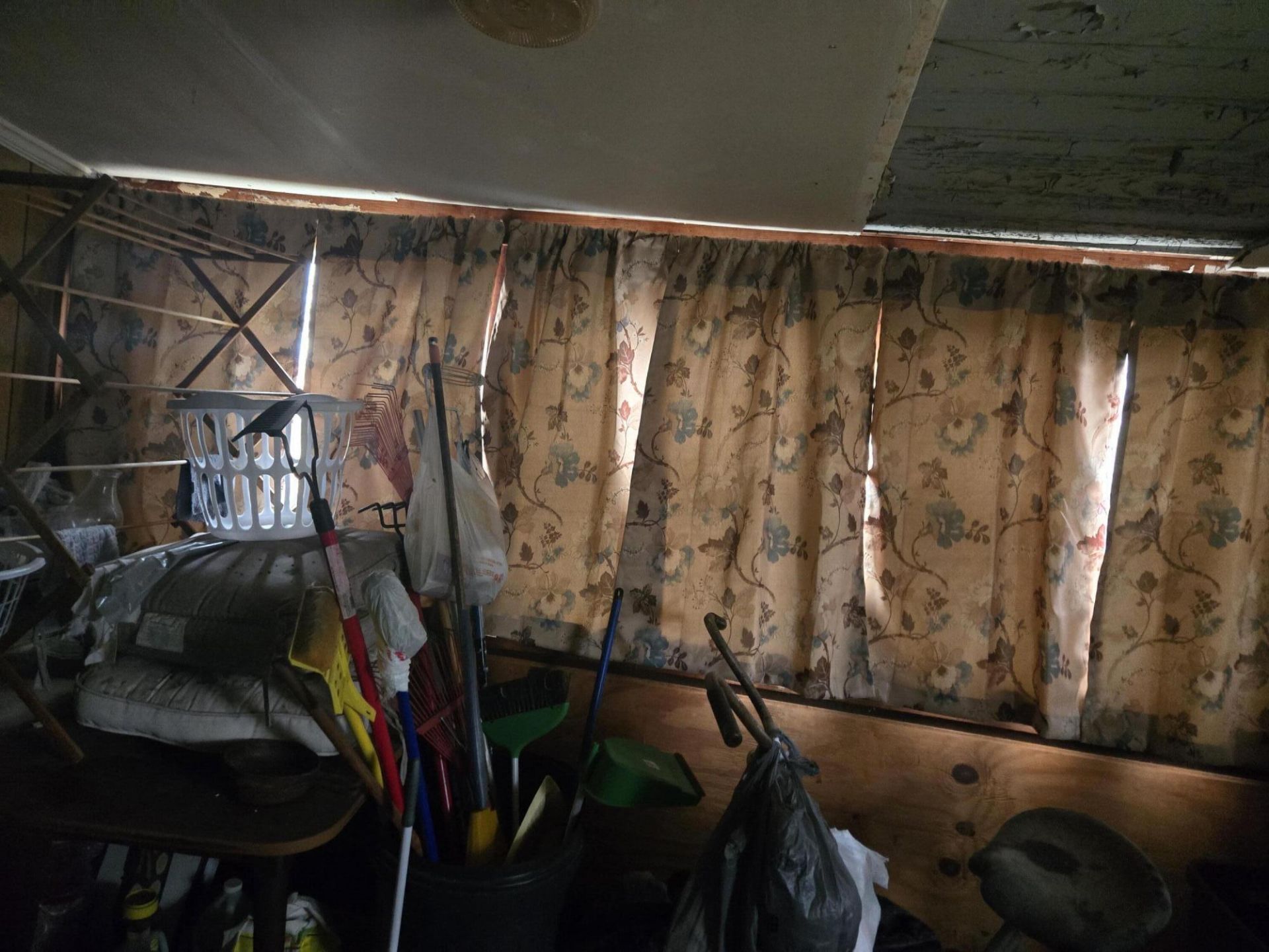 377 Sprinkle Avenue Photo 9