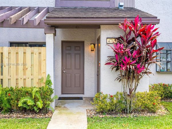 4715 NW 82nd Ave , Unit 1405, Lauderhill, FL 33351