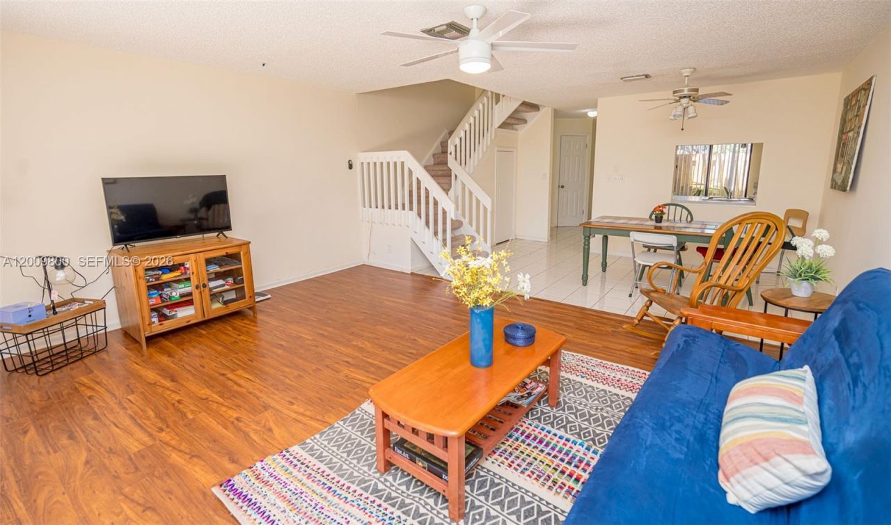 4715 NW 82nd Ave , Unit 1405, Lauderhill, FL 33351 Photo